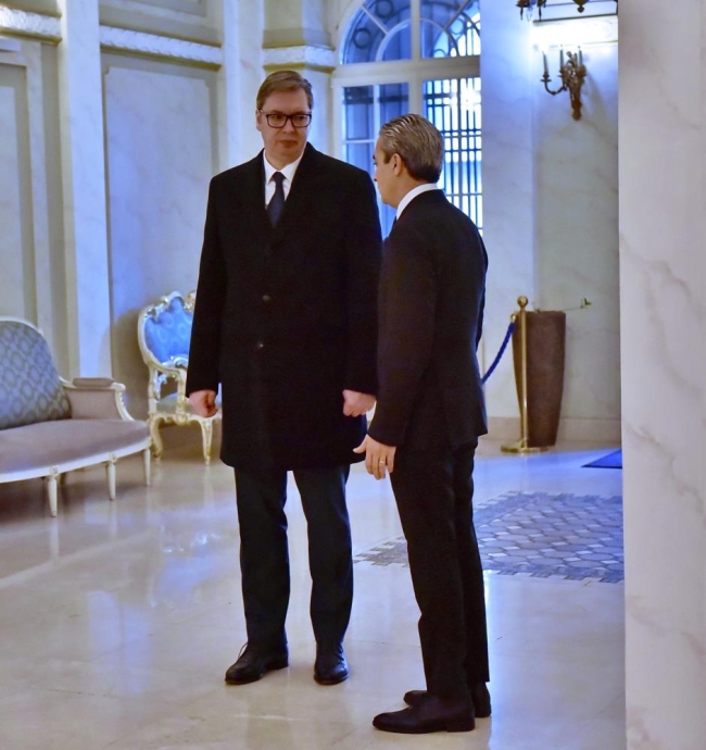 Sırbistan Cumhurbaşkanı Vucic, depremzedeler için taziye defterini imzaladı