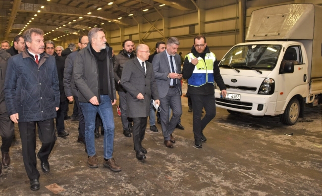 Bursalılar depremzedeler için seferber oldu
