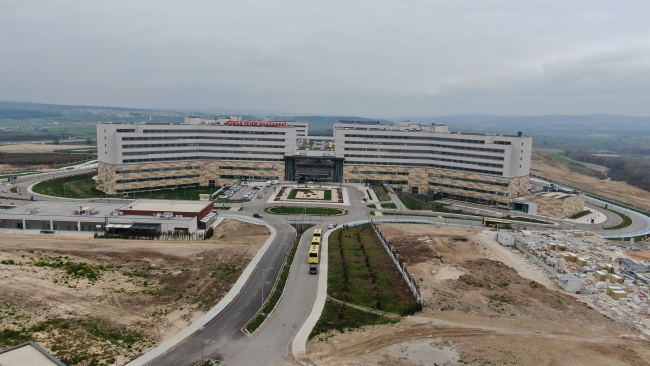 Bursa Şehir Hastanesi depremzedelere kucak açtı