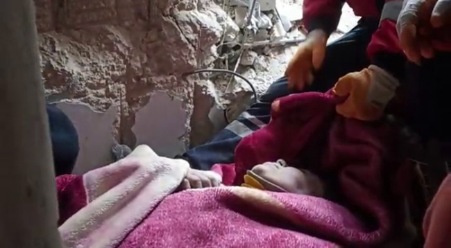 Hatay’da 175’inci saatte bir mucize daha yaşandı