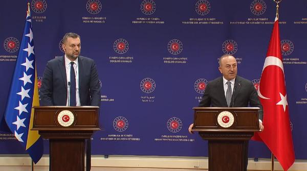Bakan Çavuşoğlu'ndan yabancı arama- kurtarma ekipleri hakkında açıklama