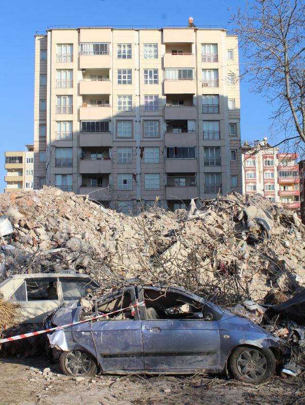 3 akrabasını kaybeden depremzede: "Kabullenmeyi öğrendik"