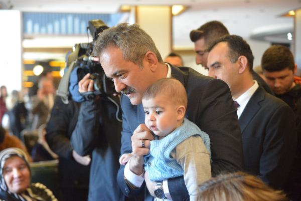Bakan Özer: Nakil sürecini hafta sonu başlatacağız