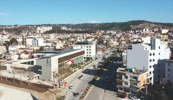 30 bin konutlu bölgede tek bir bina yıkılmadı: 10 ilden göç var