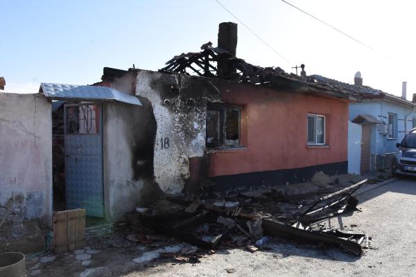 Akrabalarının evini yakan sanık: Korkutmak istedim