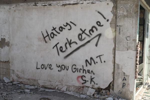 Depremde yerle bir olan kentte umut var