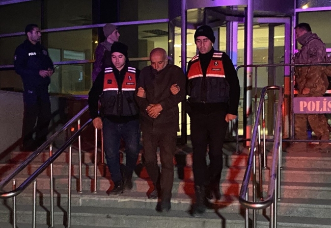 30 kişiye mezar olan binanın davasında 4 tutuklama
