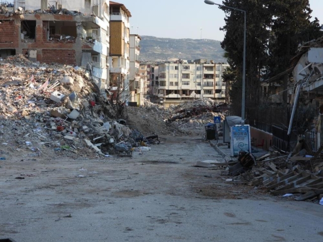 Depremde bir evladını kaybeden annenin sözleri yürekleri yaktı