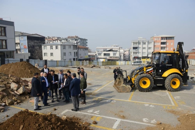 Bursa Yıldırım Bağlaraltı'na modern pazar yeri