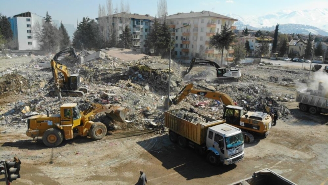 Depremin 21’inci günü... Enkaz çalışmaları havadan görüntülendi