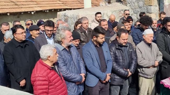 Ünlü yönetmenden annesine duygulandıran veda
