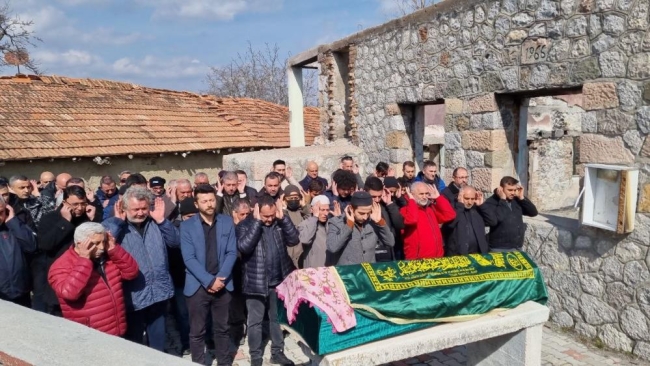 Ünlü yönetmenden annesine duygulandıran veda