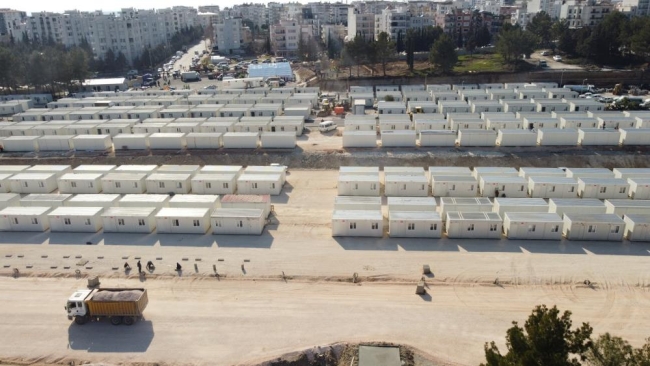 300 konteyner daha ailelere teslim ediliyor