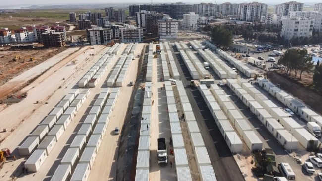 300 konteyner daha ailelere teslim ediliyor