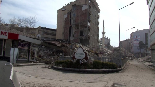 Malatya'da 5,6 büyüklüğünde deprem!