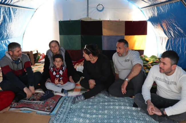 Depremzede ailesi 'Devlet teşvik veriyor' yalanıyla dolandırıldı