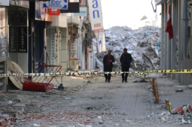 Malatya caddelerine yeni tabelalar...