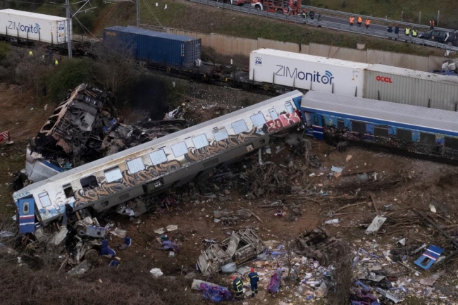 Yunanistan'daki tren kazasında can kaybı yükseliyor