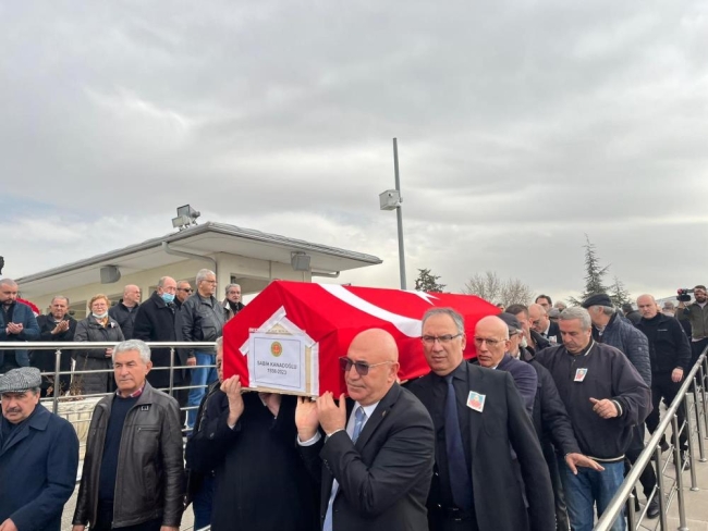 Sabih Kanadoğlu son yolculuğuna uğurlandı