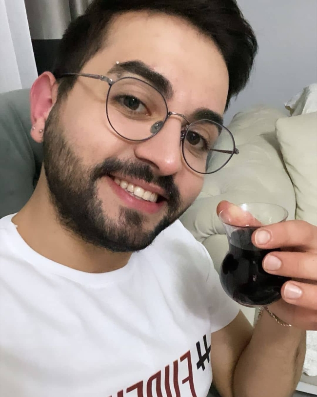 Kadir Ezildi nişanlandı iddiası: Ünlü sunucu gerçeği açıkladı