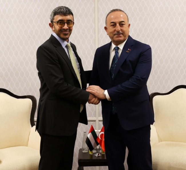 Çavuşoğlu, BAE'li ve İspanyol mevkidaşlarıyla ile bir araya geldi