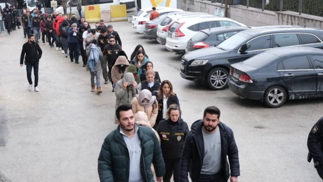 İnternetten araç sigortası vurgunu: Milyonlarca lira dolandırdılar