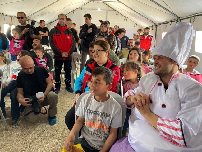 Bakan Yanık'tan, deprem bölgesine ziyaret