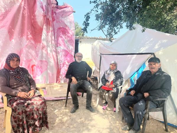 Yürek yakan sözler: Enkazdan bir torba taş alıp mezar yaptıracağım