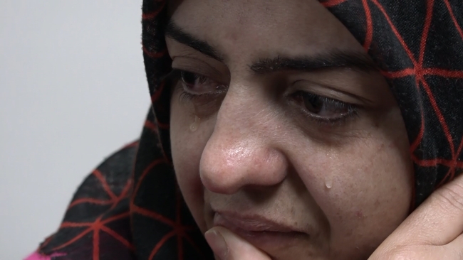 Bursa'daki depremzedenin ağıtı, dinleyenleri duygulandırdı