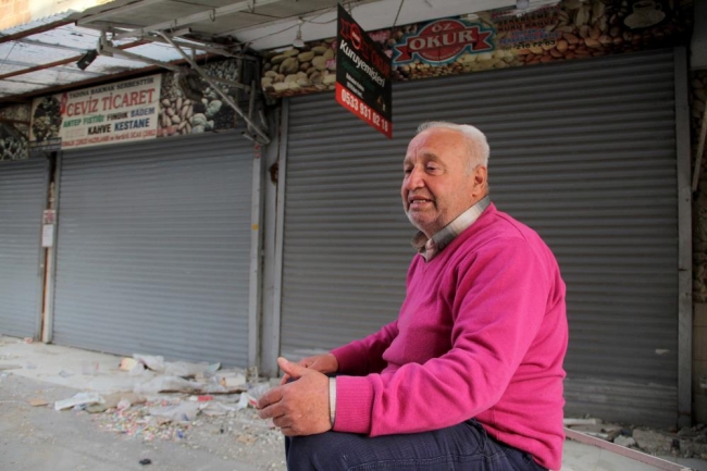 Depremin ardından en çok, mağdur olan 40 personeli için üzülüyor