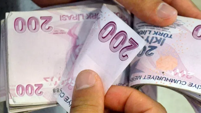 Yaşlı ve engelli aylığı hesaplara yatırıldı