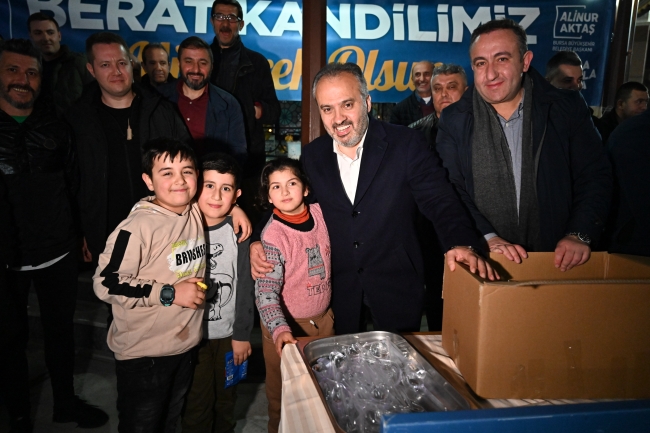 Bursalılar kandilde camileri doldurdu