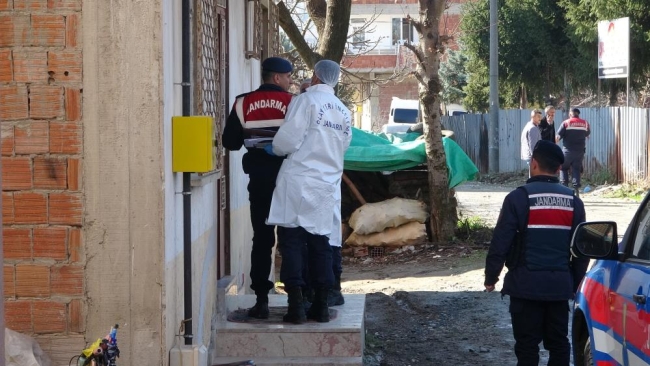 Boşanma aşamasındaki eşini hayattan kopardı!