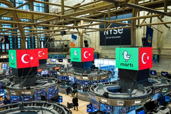 New York Borsası, Martı’yı Türk bayraklarıyla karşıladı