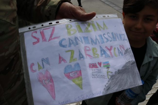 Azerbaycan ekibi ülkelerine uğurlandı