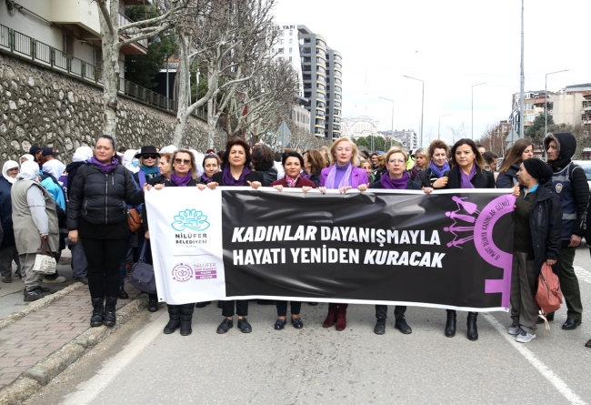 Nilüferli kadınlardan anlamlı yürüyüş