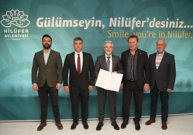Nilüfer Belediyesi çiftçinin yanında