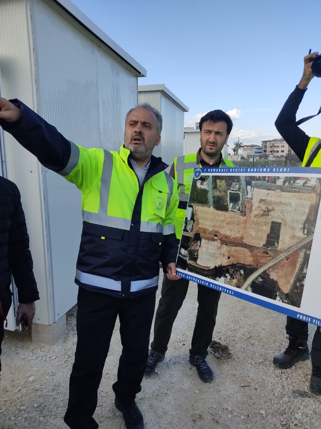 Depremin yıktığı yerde Bursa izleri...