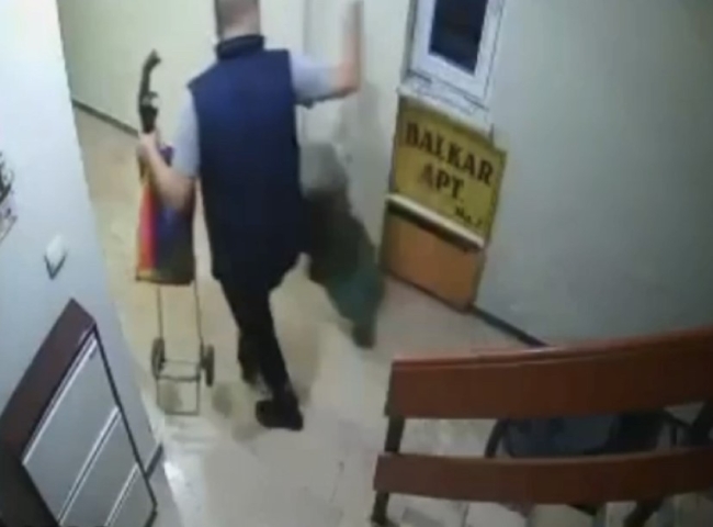 Bursa'da bu da oldu: Güvenlik kameralarından kaçamadı