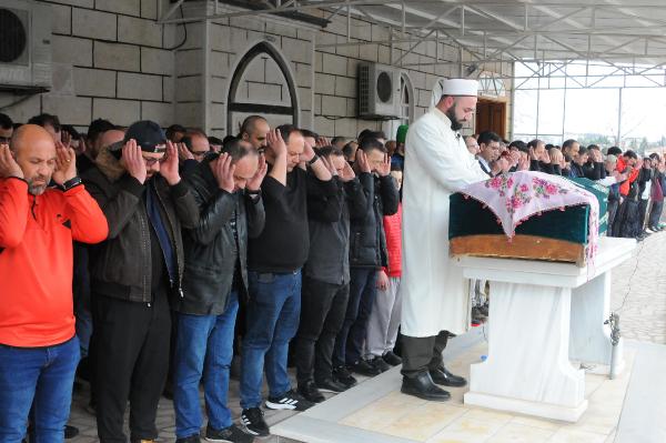 Reklam filmlerinde rol alan minik Mısra yaşamını yitirdi