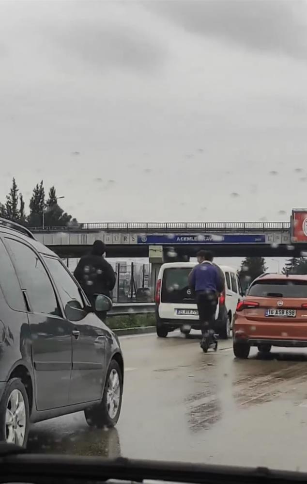 Bursa'da gençlerin tehlikeli yolculuğu