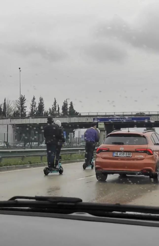 Bursa'da gençlerin tehlikeli yolculuğu