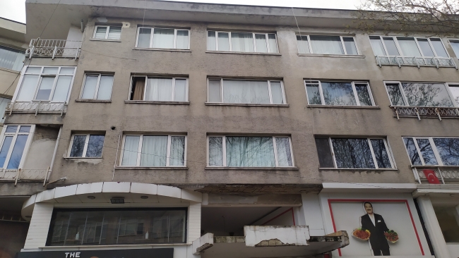 Kolonları patlayan pasajın yöneticisi: “Ben binada tehlike görmüyorum”