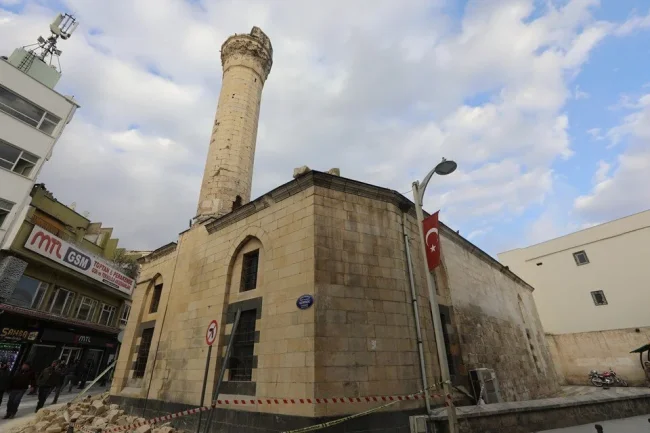 Depremin etkilediği Gaziantep'teki tarihi yapılar bilimin ışığında onarılacak