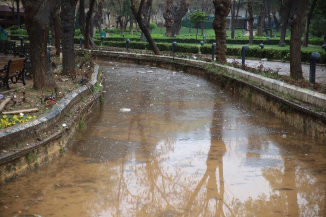 Balıklıgöl çamurla kaplandı