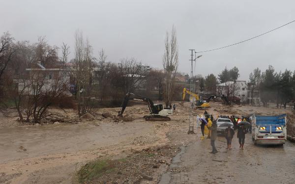 Prof. Dr. Yaşar: Çarpık kentleşme felakete dönüşüyor