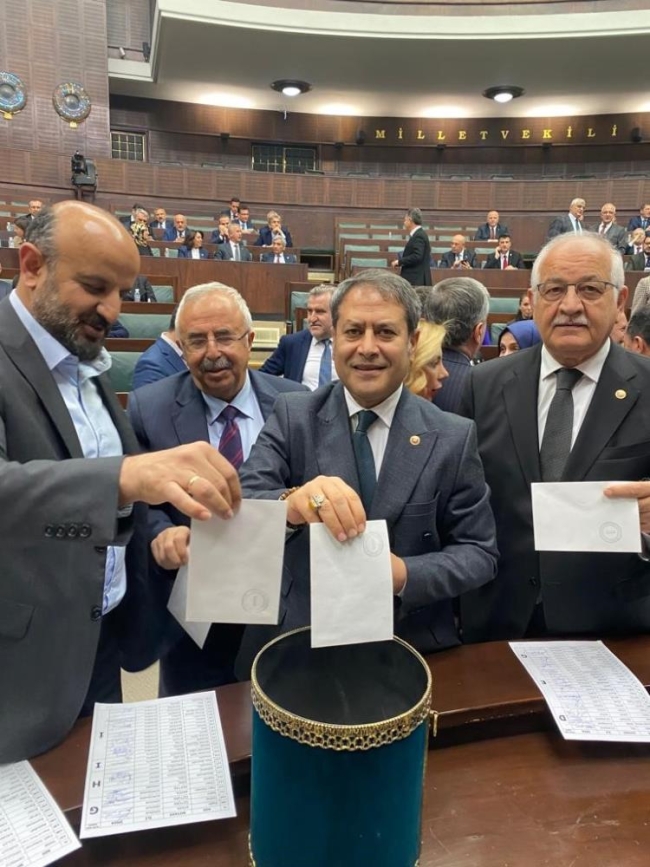 AK Parti'nin adayı Erdoğan