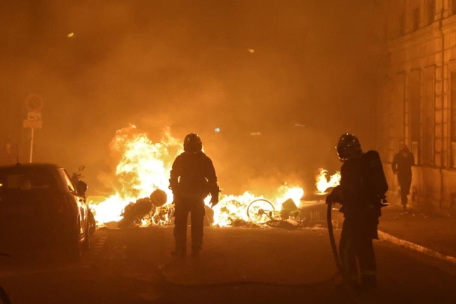 Emeklilik reformu protestoları: 310 gözaltı