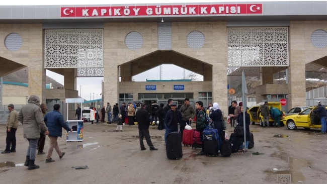 İranlı turistler Van'a akın etmeye başladı