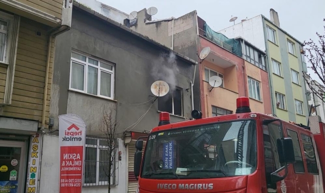 Yangında mahsur kalan yaşlı çifti için seferber oldular